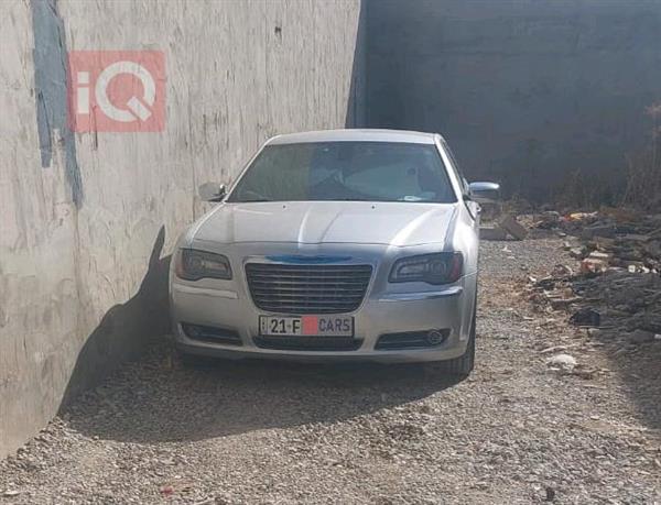 كرايسلر 300 2012 للبيع في العراق - الحي